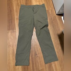 dark green men’s weatherproof pants